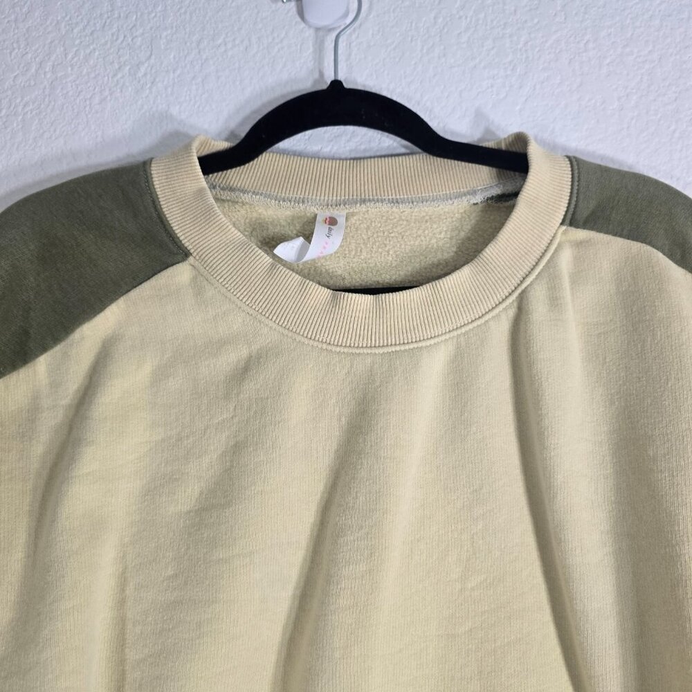 Daily Practice Anthropologie Cropped Sweatshirt Medium Green Colorblock Sporty - Picture 2 of 12